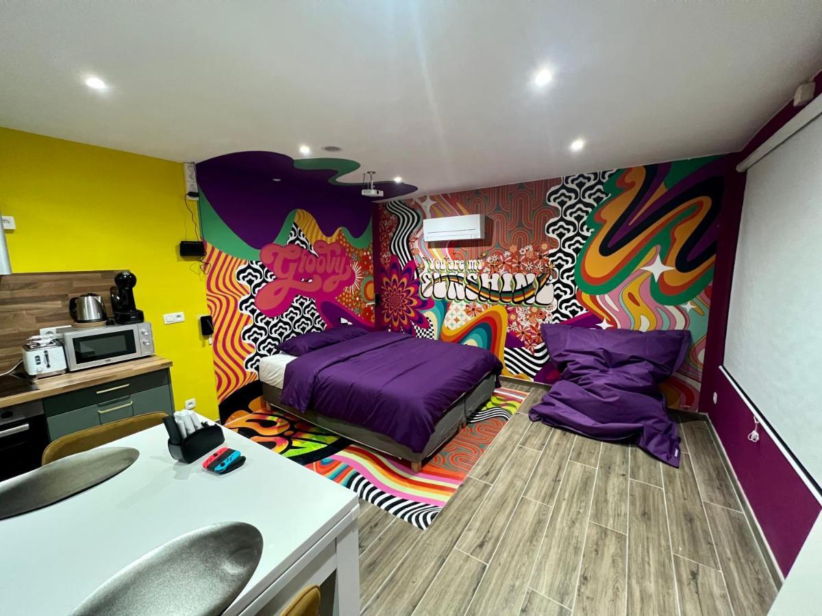 Capsule Groovy-Jacuzzi-Sauna-Billard-Netflix- Nintendo Switch & Jeux Mons Exterior photo